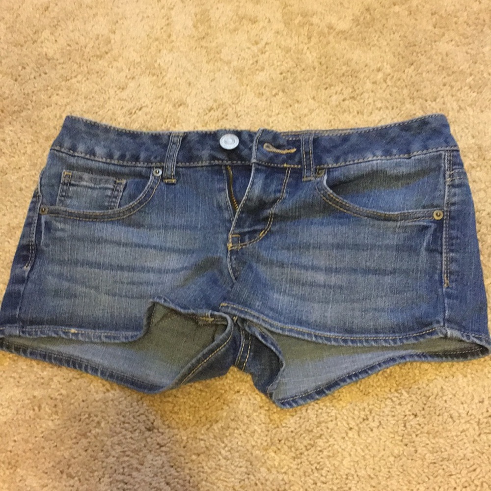SO jean shorts size 5